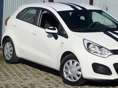 Kia Rio III Hatchback 3d 1.4 DOHC CVVT 109KM 2013