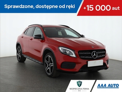 Mercedes GLA I Off-roader 2.0 220 184KM 2017