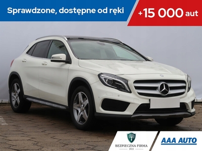 Mercedes GLA I Off-roader 2.0 250 211KM 2015