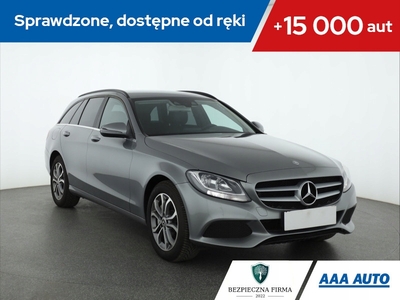 Mercedes Klasa C W205 Kombi 250 211KM 2016