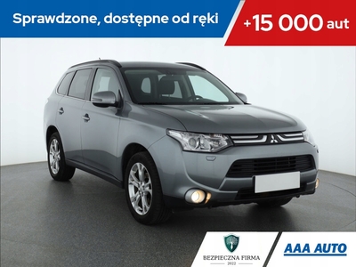 Mitsubishi Outlander III 2013