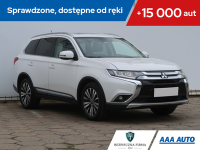 Mitsubishi Outlander III SUV Facelifting 2015 2.0 MIVEC 150KM 2015