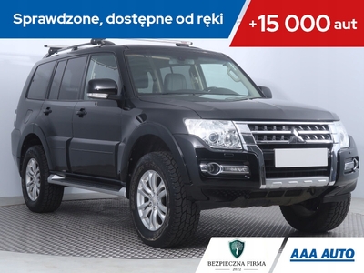 Mitsubishi Pajero IV SUV 5d 3.2 DOHC 200KM 2014