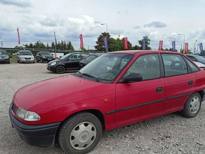 Opel Astra G Sedan 1.4 16V 90KM 1998