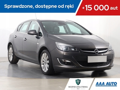 Opel Astra J GTC 1.4 Turbo ECOTEC 140KM 2013