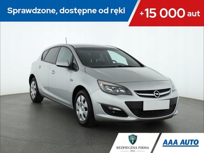 Opel Astra J Hatchback 5d Facelifting 1.6 Twinport ECOTEC 115KM 2014