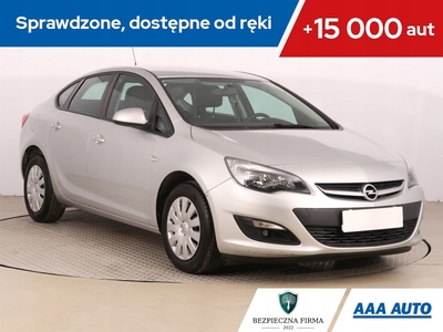 Opel Astra J Sedan 1.4 Turbo ECOTEC 140KM 2019