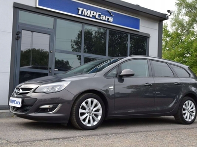 Opel Astra J Sports Tourer 1.4 Turbo ECOTEC 140KM 2012