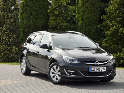 Opel Astra J Sports Tourer Facelifting 1.4 Turbo ECOTEC 140KM 2015