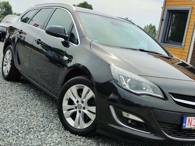 Opel Astra J Sports Tourer Facelifting 2.0 CDTI ECOTEC 165KM 2014