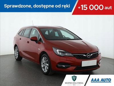 Opel Astra K Sportstourer Facelifting 1.2 Turbo 145KM 2020