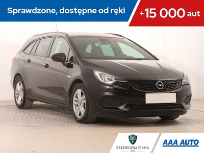 Opel Astra K Sportstourer Facelifting 1.5 Diesel 122KM 2020