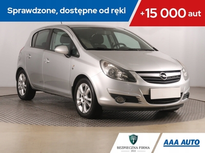 Opel Corsa D Hatchback 1.2 Twinport ECOTEC 85KM 2010