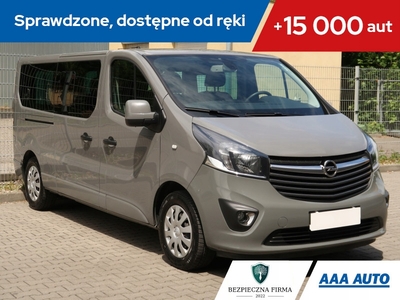 Opel Vivaro B Kombi Extra Long H1 2,9t 1.6 BiTurbo 125KM 2017