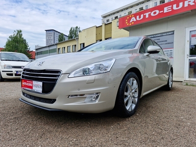 Peugeot 508 I Sedan 2.0 HDi FAP 140KM 2011