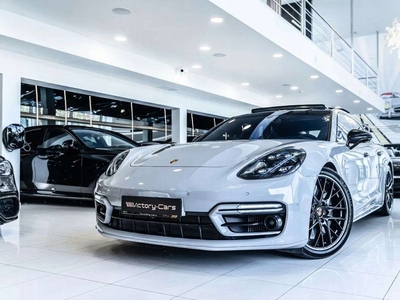 Porsche Panamera II Liftback Facelifting 4.0 630KM 2020