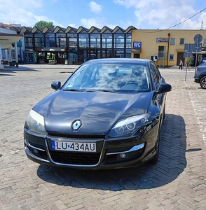 Renault Laguna III Hatchback 2.0 16v 140KM 2011