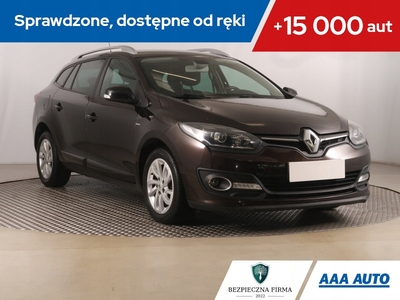 Renault Megane III Grandtour Facelifting 2013 1.6 16V 110KM 2015