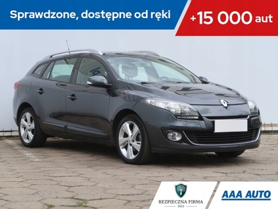 Renault Megane III Grandtour Facelifting 2013 Energy TCe 115KM 2013