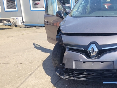 Renault Scenic III XMOD Energy TCe 115KM 2016