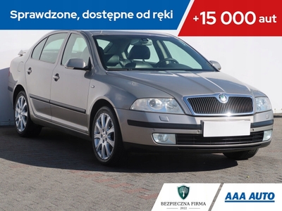 Skoda Octavia II Hatchback 2.0 i 16V FSI 150KM 2007