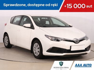 Toyota Auris II Hatchback 5d Facelifting 1.33 Dual VVT-i 99KM 2017