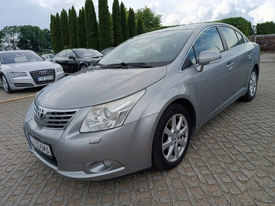 Toyota Avensis II Kombi 2.2 D-4D 177KM 2009