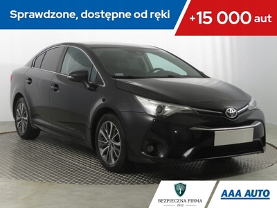 Toyota Avensis III Sedan Facelifting 2015 2.0 D-4D 143KM 2016