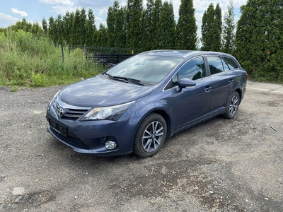 Toyota Avensis III Wagon Facelifting 1.8 Valvematic 147KM 2013