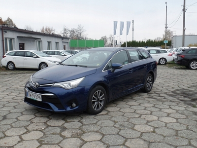 Toyota Avensis III Wagon Facelifting 2015 2.0 Valvematic 152KM 2018