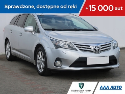 Toyota Avensis III Wagon Facelifting 2.2 D-4D 150KM 2014