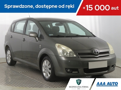 Toyota Corolla Verso E120 2.0 D-4D 116KM 2005