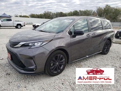 Toyota Sienna III 2022