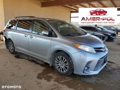 Toyota Sienna III 3.5 V6 266KM 2018