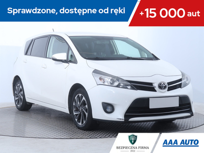 Toyota Verso Minivan Facelifting 1.6 D-4D 112KM 2014