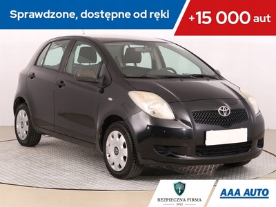 Toyota Yaris II Hatchback 5d 1.3 i VVT-i 86KM 2008