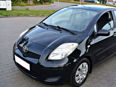 Toyota Yaris II Hatchback 5d 1.33 Dual VVT-i 101KM 2009