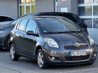 Toyota Yaris III Hatchback 5d 1.0 VVT-i 69KM 2011