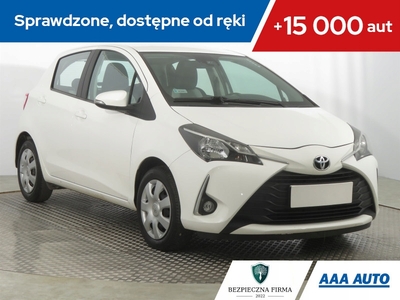 Toyota Yaris III Hatchback 5d Facelifting 2017 1.5 Dual VVT-iE 111KM 2018