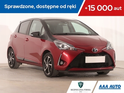 Toyota Yaris III Hatchback 5d Facelifting 2017 1.5 Dual VVT-iE 111KM 2019