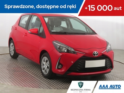 Toyota Yaris III Hatchback 5d Facelifting 2017 1.5 Dual VVT-iE 111KM 2020