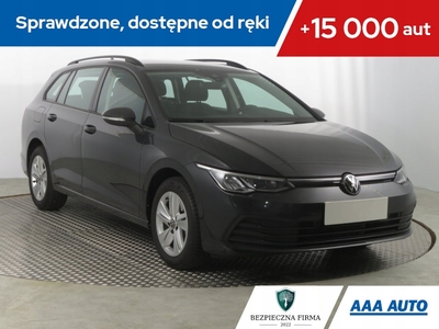 Volkswagen Golf VIII Variant 1.0 TSI 110KM 2022