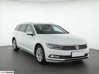 Volkswagen Passat 2.0 147 KM 2017r. (Piaseczno)