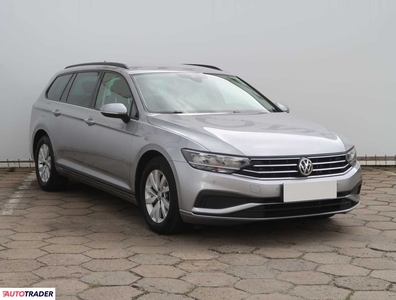 Volkswagen Passat 2.0 147 KM 2019r. (Piaseczno)