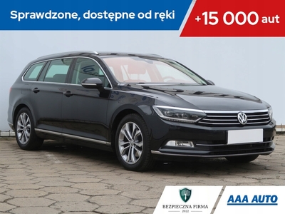 Volkswagen Passat B8 Variant 1.8 TSI BlueMotion Technology 180KM 2016