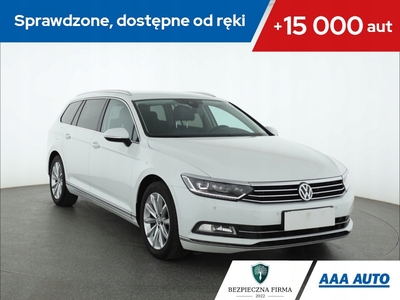 Volkswagen Passat B8 Variant 2.0 TDI BlueMotion SCR 150KM 2017