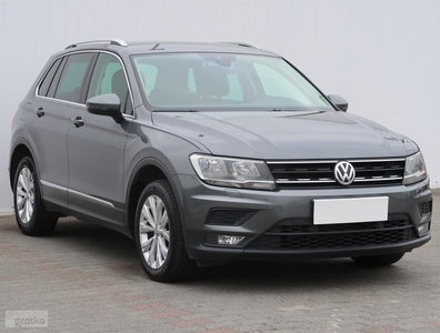 Volkswagen Tiguan , Navi, Klimatronic, Tempomat, Parktronic,