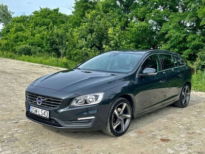 Volvo V60 I Kombi Facelifting 2.0 D3 DRIVE-E 150KM 2016