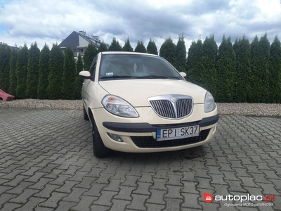 Lancia Ypsilon