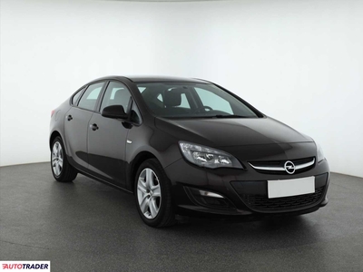 Opel Astra 1.6 113 KM 2013r. (Piaseczno)